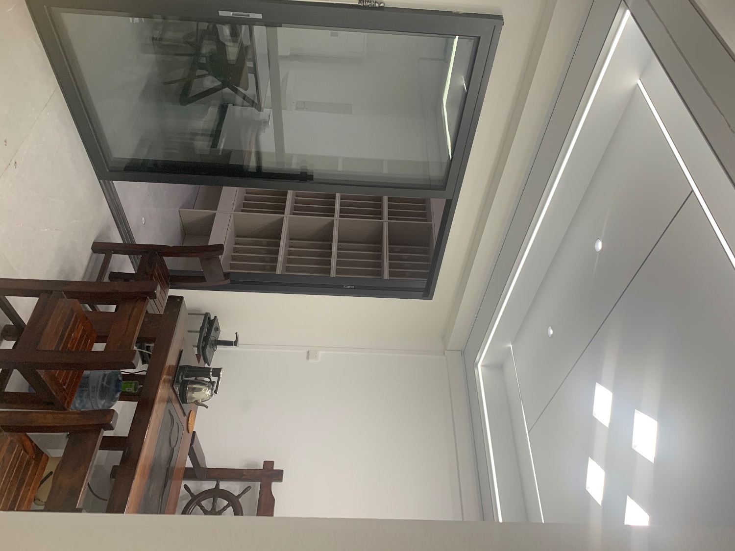 ��װ�ް칫������
