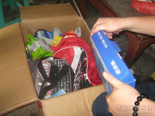 ������̽���¶����쵼���뿪���������쵼�͸����ǵ�һ���ľ�����ʳ��