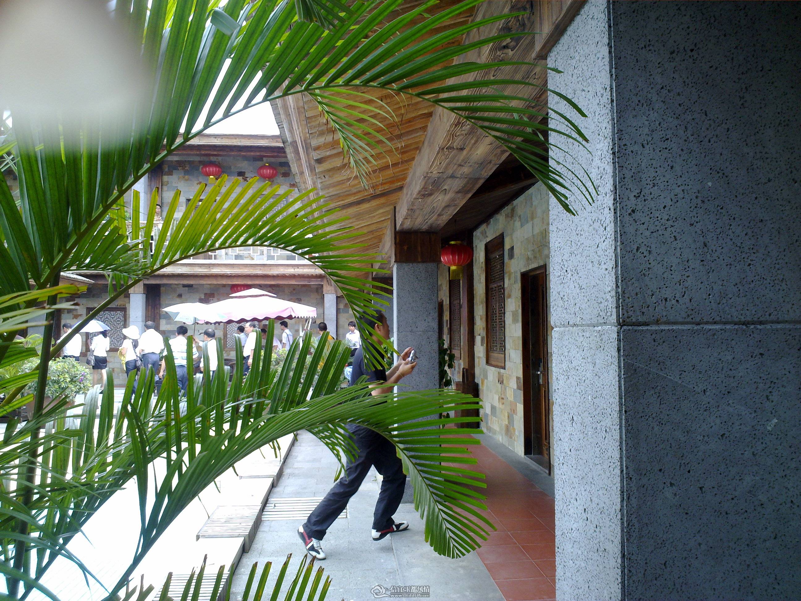 201104261358.jpg