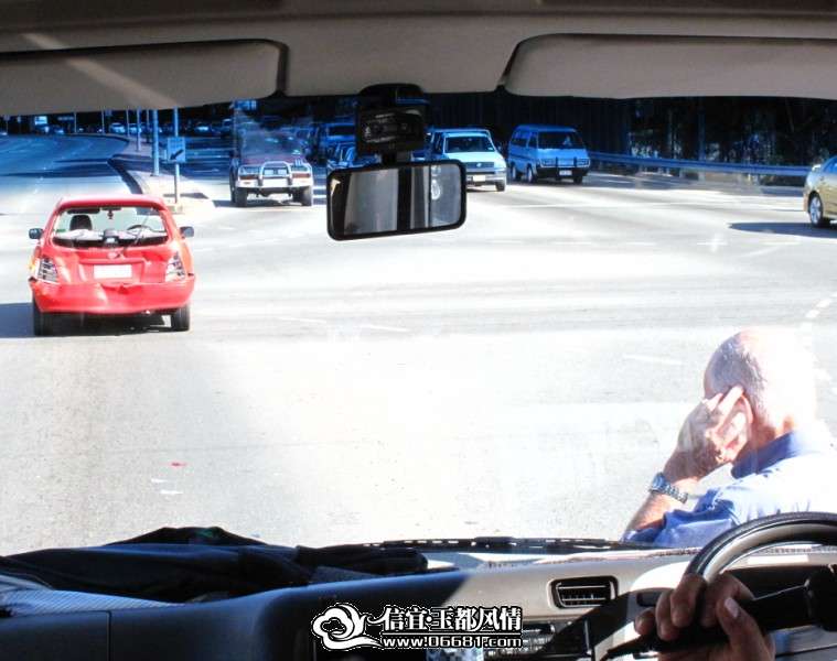 ����ͣ���ĵط��Ǻ�ƴ������ǳ�ײ���Ǳ�ȥ��