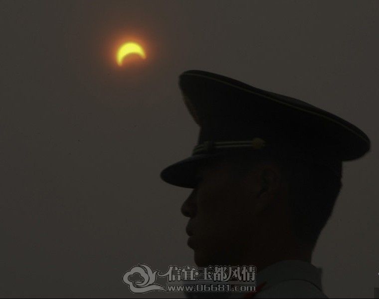 5��21���峿�����찲�Ź㳡�Ͽ�������ƫʳ����.jpg