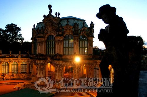 ��ս�󣬵���˹��������й���ͶƱ�ؽ��ù���Ľ�����־�������͹���ʱʢ�е����������ʵ���彨����