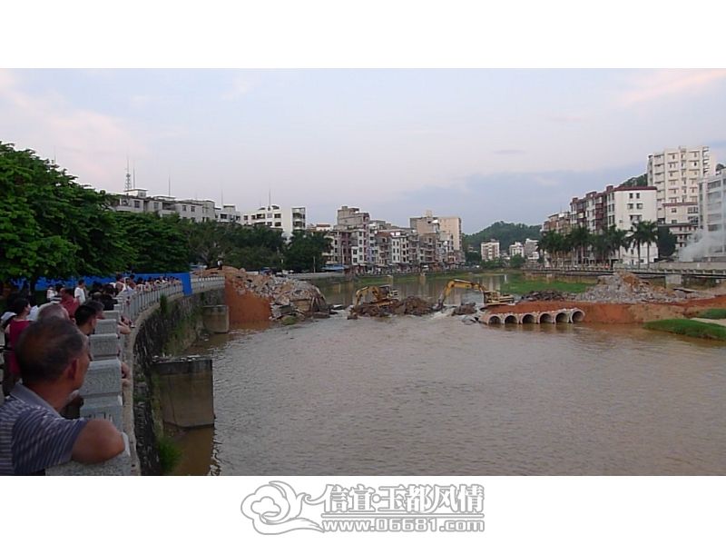 P1000875(001).jpg
