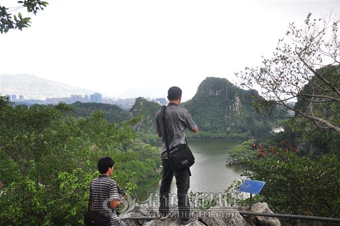 psbeCAA2K1X6.jpg