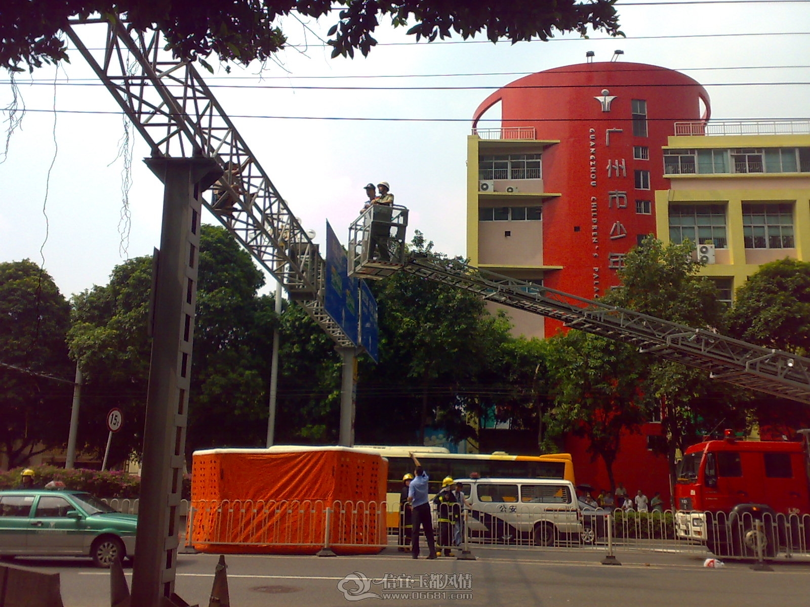 20120819850.jpg