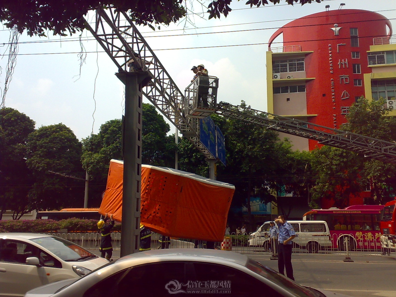 20120819851.jpg