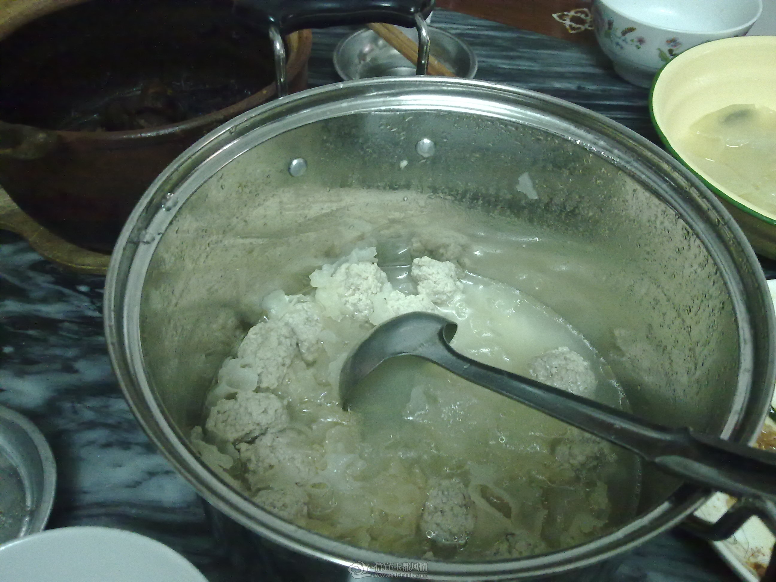 201208211594.jpg