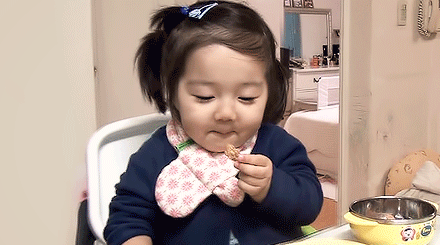 64112046gw1dyokqjsfmkg.gif