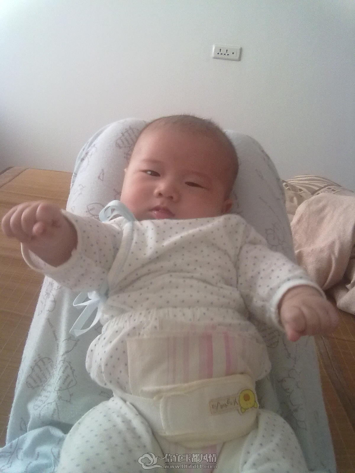 20120927372.jpg