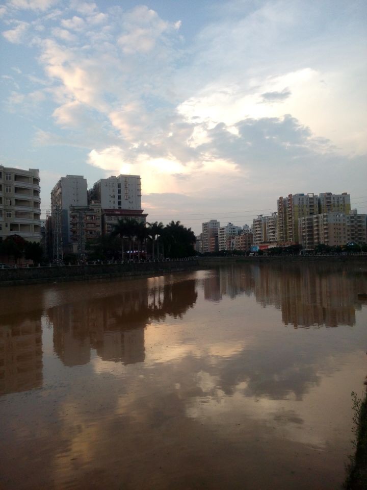 QQͼƬ20140519203024.jpg