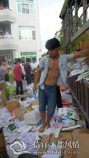 QQͼƬ20140608202100_����.jpg