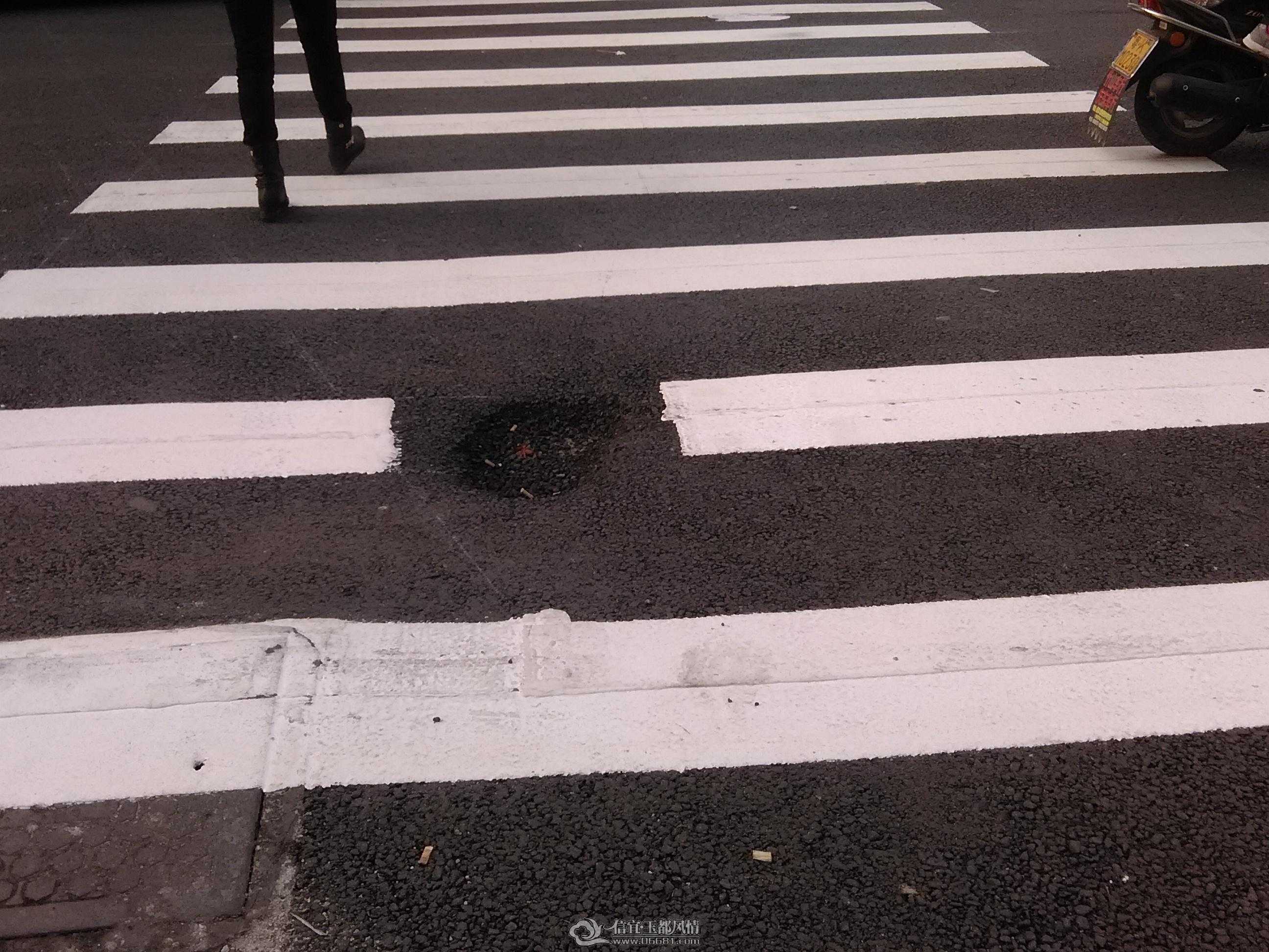 �������м��֡����塱  �������·������