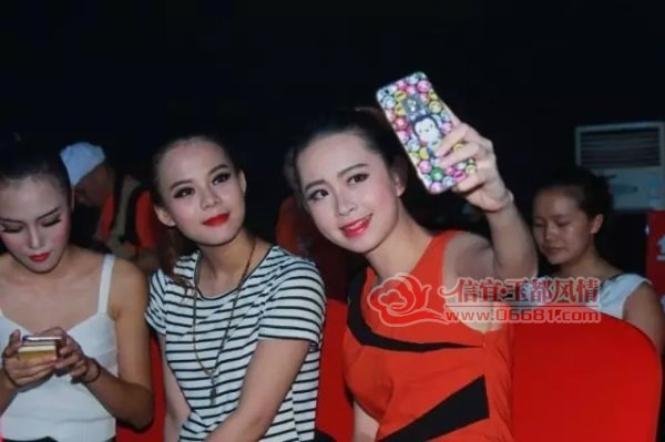 ��28������С��У԰���㶫�����ŷ�����Բ���ɹ�