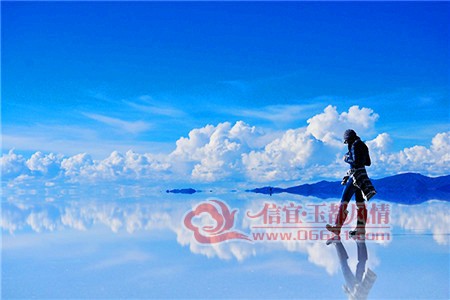 f899335353c07b15-2a95a65e5d8f1e93-6e401df7d33f927b536d5ea4422f0b9f.jpg