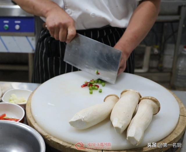 eccf420916ee4712a78c700d1f723821.jpg
