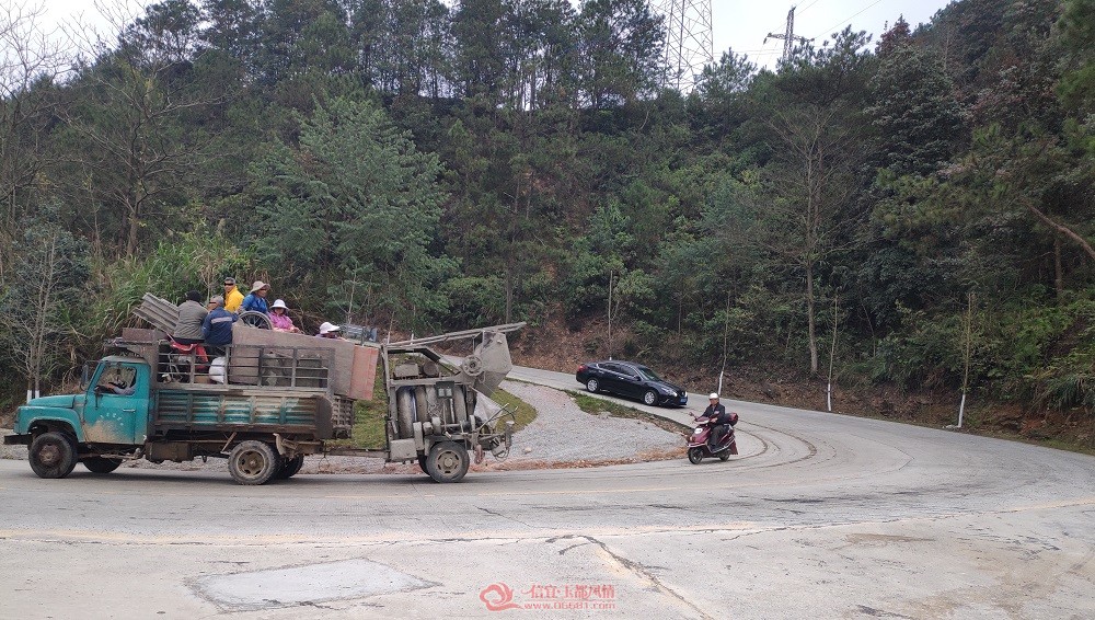 ����Ǯ��һũ�ó����س˿�һҡһ�� ���찲ȫ����