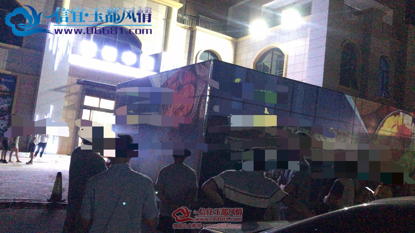���˳Ǳ�ĳС��ʩ������ ҵ����Ȱȴ��������в
