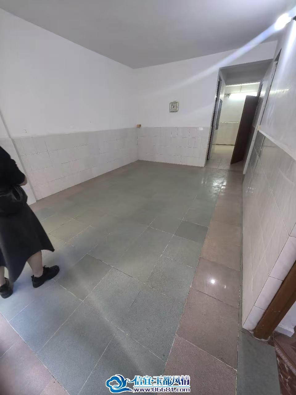 90ac234fdd1fa7b572573c8d78e3bc67.jpg