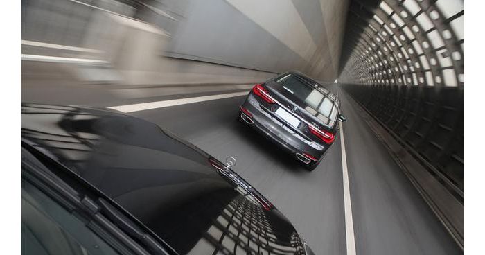 ���Ŷ�Թ��ʱ�ݣ�����S400L�Աȱ���740Li Խ��Խ��