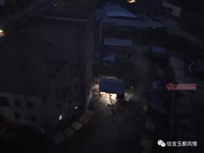 �����ع�����ĳ��峧����5��࿪ʼ��ľ ������������