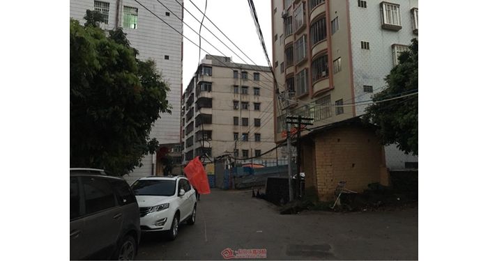 ���ˣ��绰�߳��ϵ�·�� ��Ů����ٶ�����ů��