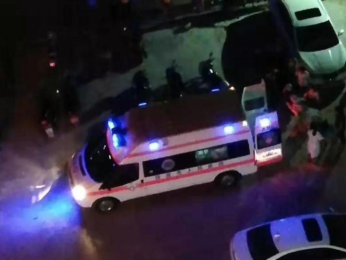 ����һλ�и��������������˶���ͻ������ �������İ���