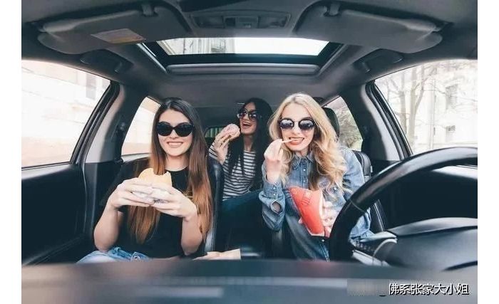�Լ�����Ը���˭һ��