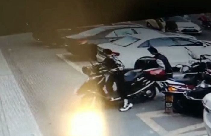 ����һ�����³����ǰ�Կ�� Ħ�г������꿪��