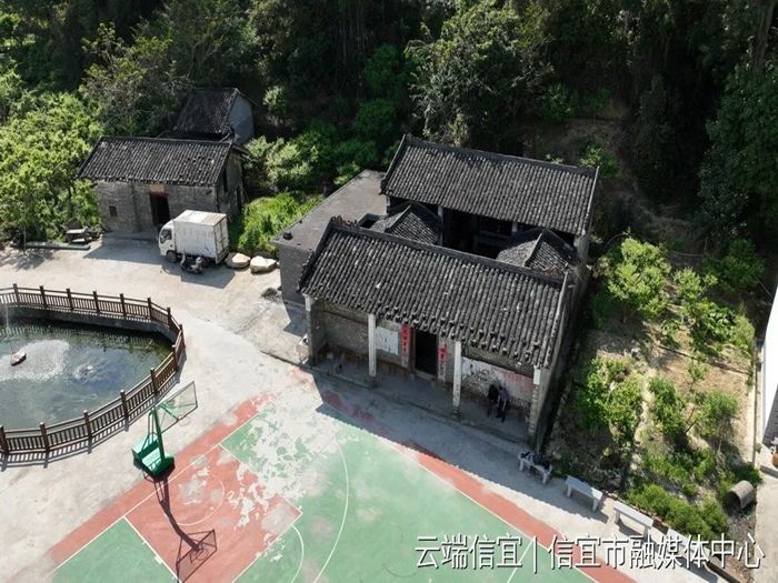 Ǯ��˫�ϴ�180������ִ������������